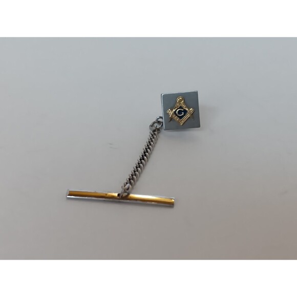 Vintage Masonic Square & Compass Tie Tac / Lapel Pin 12 mm - Picture 1 of 12
